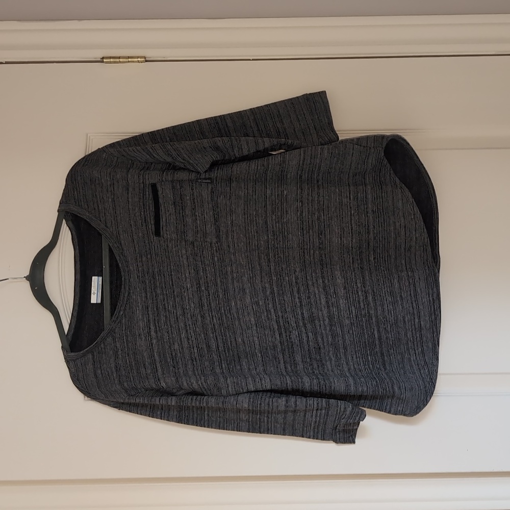 Columbia gray long sleeve tee